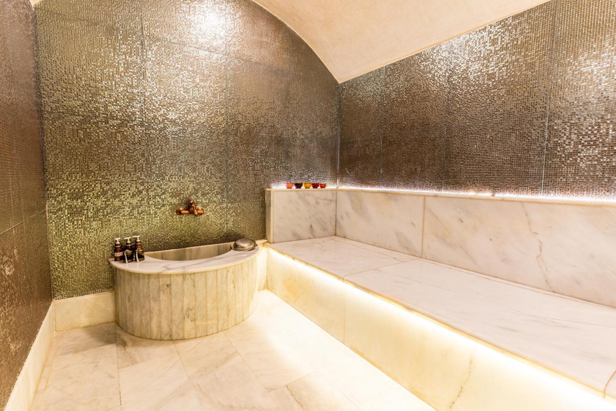 One 5* Casablanca