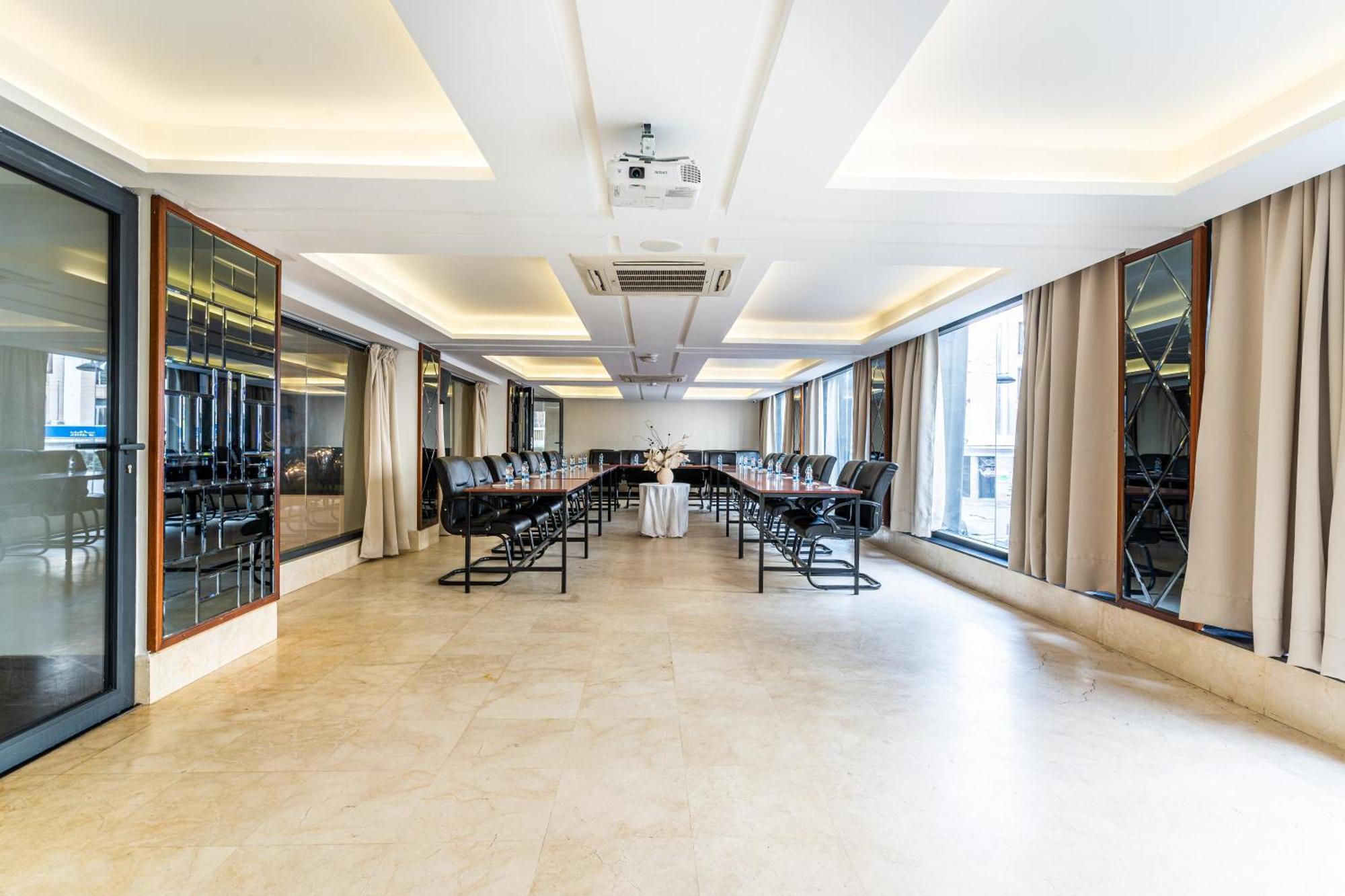 One Hotel 5*