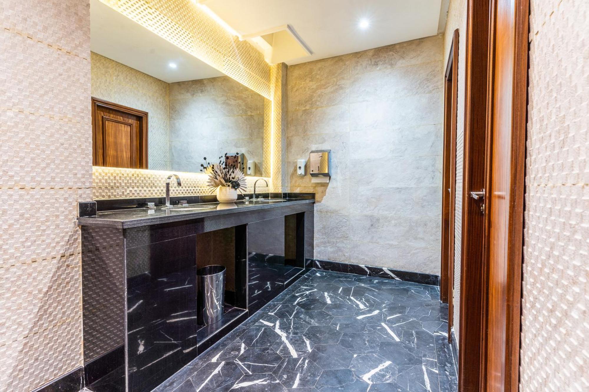 One Hotel 5*