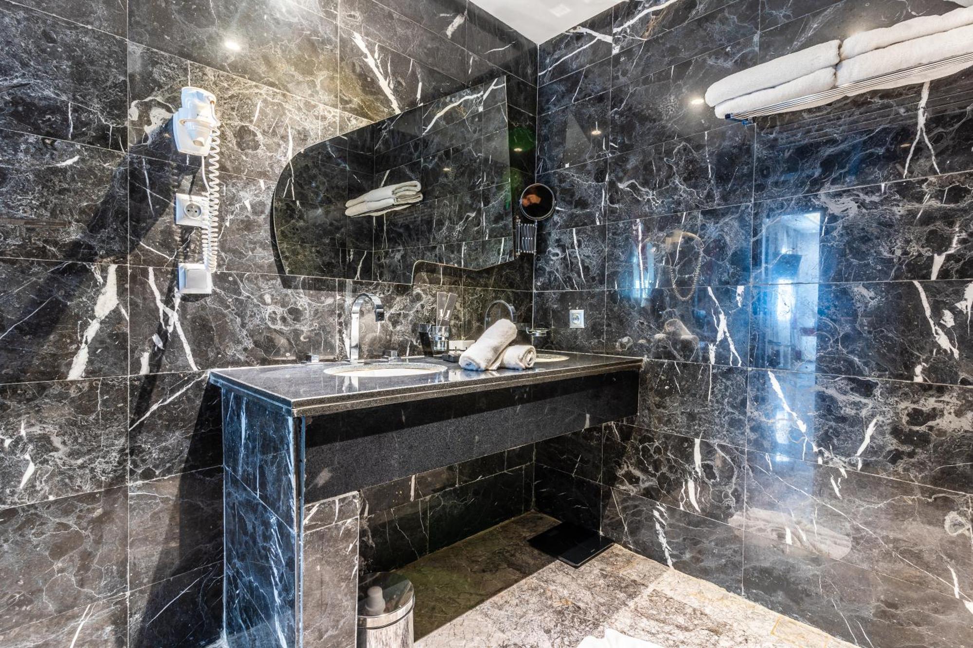 One 5* Casablanca