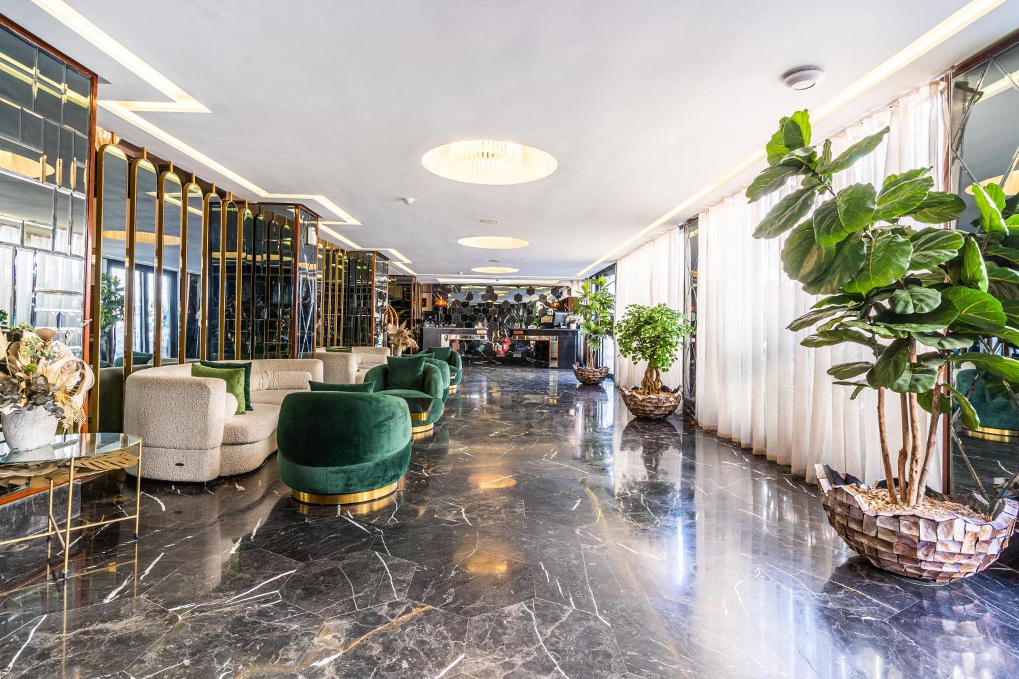 One Hotel 5*